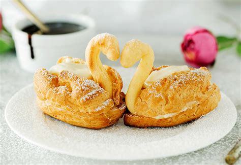 cream-puff-swan-recipe-barbara-bakes image