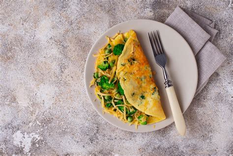 traditional-veggie-and-cheese-omelette-burnbrae-farms image