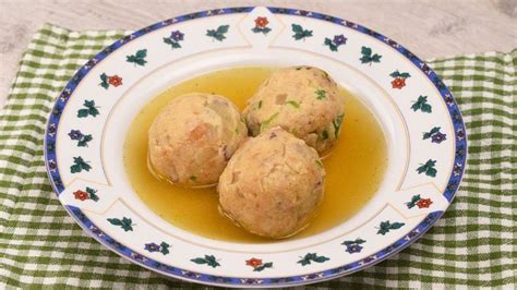 canederli-italian-bread-dumplings-cookist image