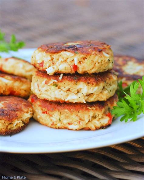 classic-crab-cakes-recipe-old-bay-seasoning-home-plate image