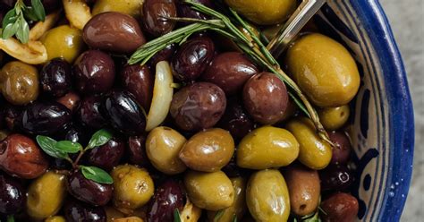 grandmas-olives-aceitunas-de-la-abuela image