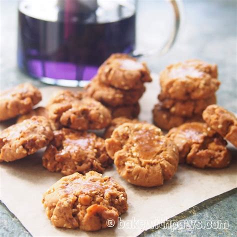 hup-toh-soh-chinese-walnut-cookies-bake-with image