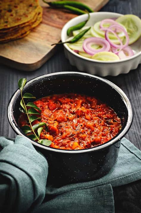 tomato-chutney-recipe-south-indian-style-cubes-n image