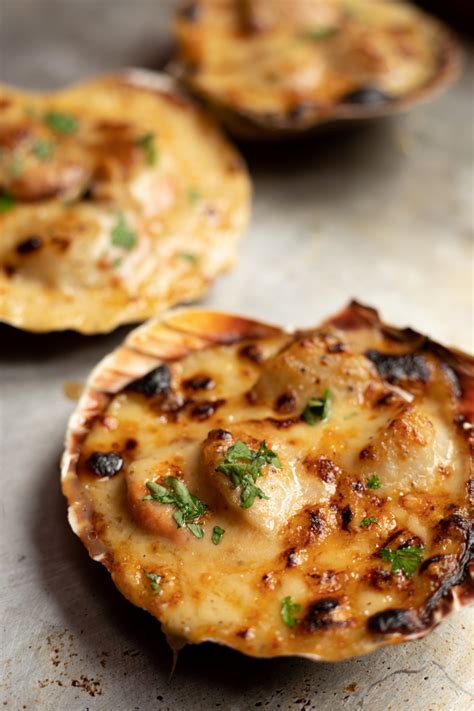 cheesy-scallops-recipe-from-the-seafood-shack image