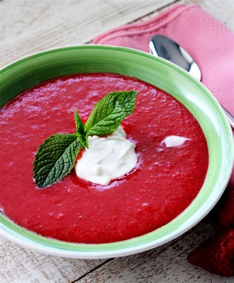 easy-cold-strawberry-soup-my-recipe-treasures image