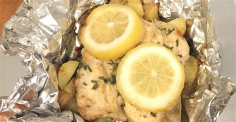 foil-packet-grilled-lemon-chicken-with-potatoes-momof6 image
