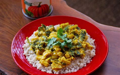 pumpkin-curry-with-tempeh-spinach-farmers image