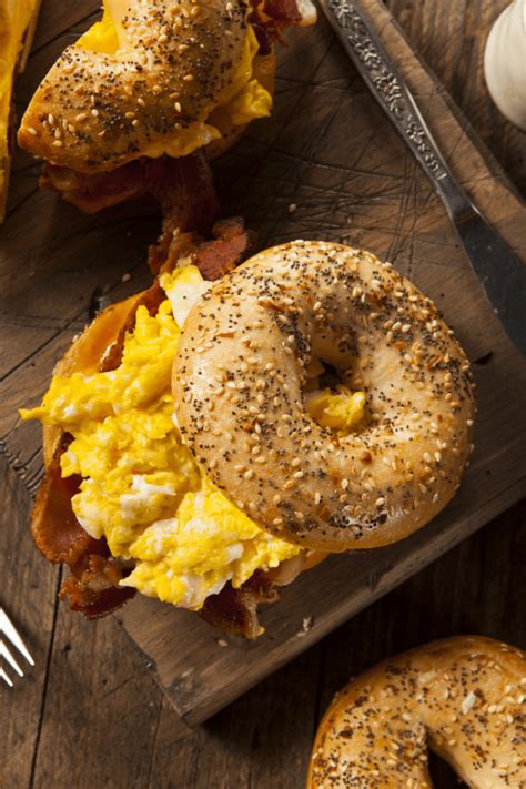 20-best-breakfast-sandwich-recipes-insanely-good image
