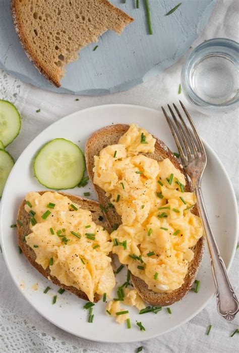 scrambled-eggs-on-toast-where-is-my-spoon image