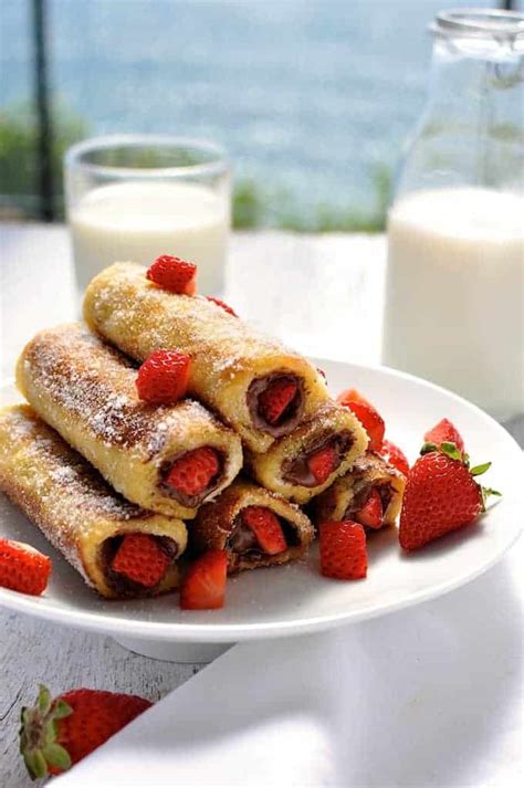 strawberry-nutella-french-toast-roll-ups-recipetin-eats image