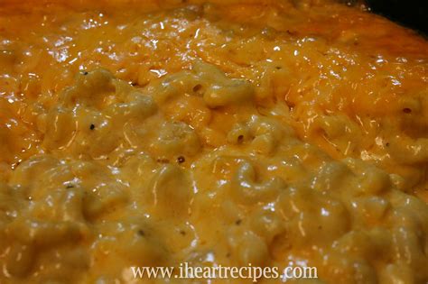 slow-cooker-macaroni-and-cheese image
