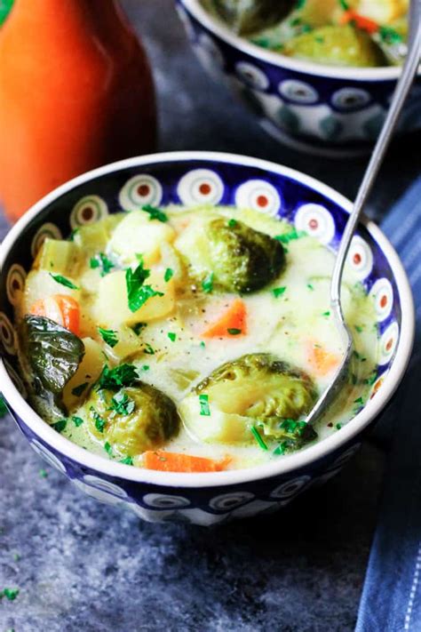brussels-sprouts-soup-recipe-european-style image