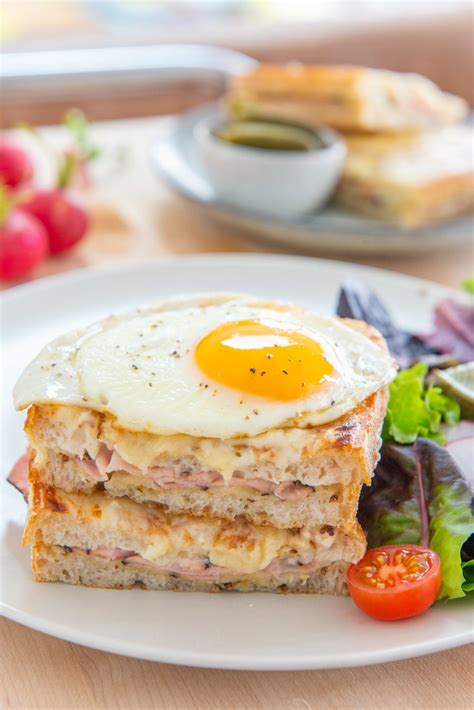 croque-madame-delicious-french-sandwich-fifteen image