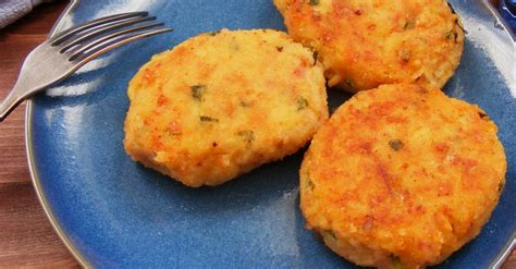 ham-and-cheese-potato-fritters-12-tomatoes image