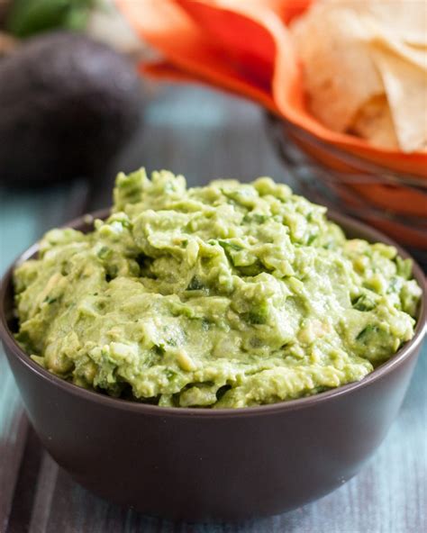 guacamole-recipe-without-tomatoes-because-no image