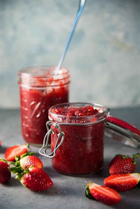 homemade-strawberry-jam-reduced-sugar-the image