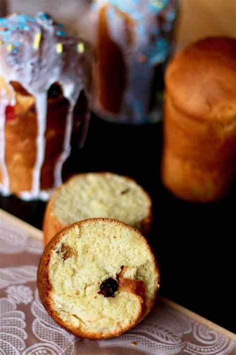 kulich-traditional-russian-easter-recipe-196-flavors image