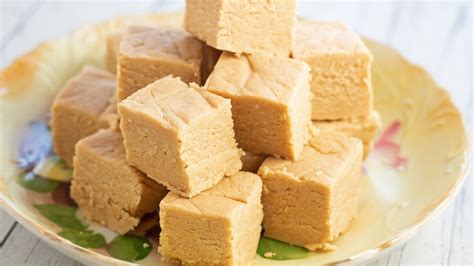 marshmallow-fluff-peanut-butter-fudge image