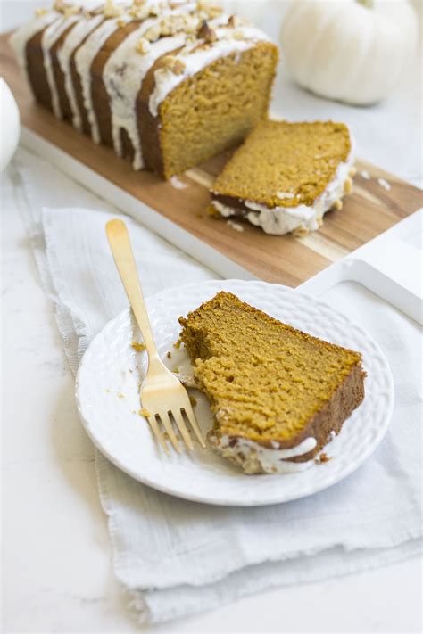 pumpkin-bread-with-maple-butter-icing-freutcake image
