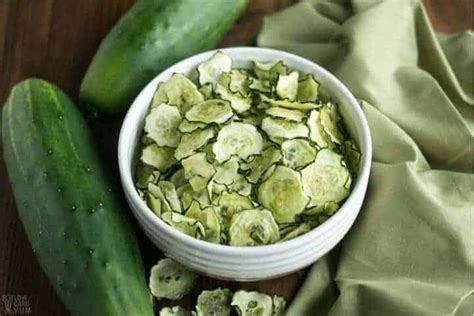baked-cucumber-chips-with-salt-vinegar-flavor-low-carb-yum image