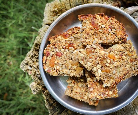 the-best-homemade-energy-bars-for-hiking-and image