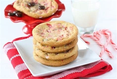 chocolate-chip-peppermint-crunch-cookies-recipe-two image