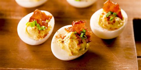 best-deviled-eggs-with-bacon image