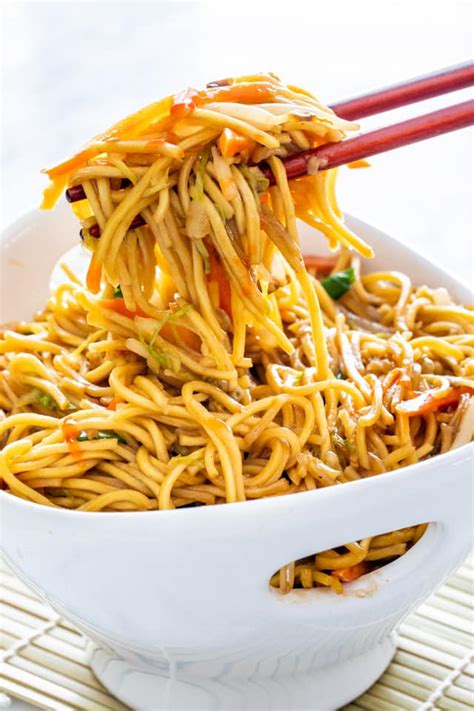chow-mein-jo-cooks image