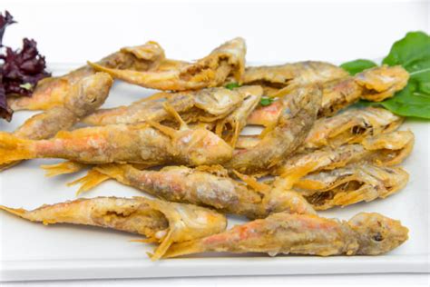 recipe-for-greek-style-fried-sardines image