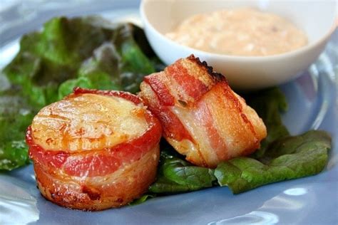 bacon-wrapped-scallops-recipe-girl image
