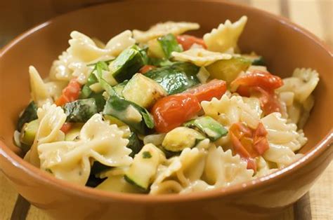 farfalle-with-zucchini-the-pioneer-woman image