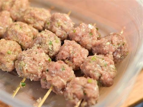 tsukune-japanese-chicken-meatballs-recipe-serious-eats image