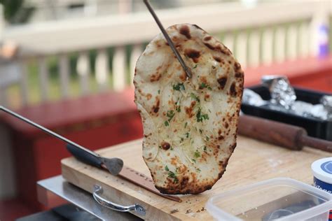 in-tandoor-recipe-delicious-garlic-naan-gulati image