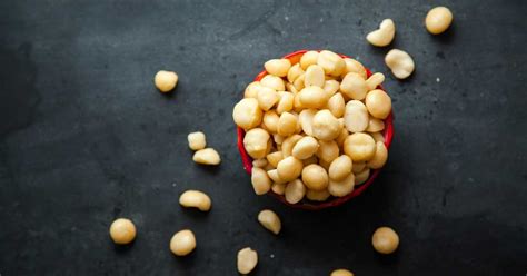 10-health-and-nutrition-benefits-of-macadamia-nuts image