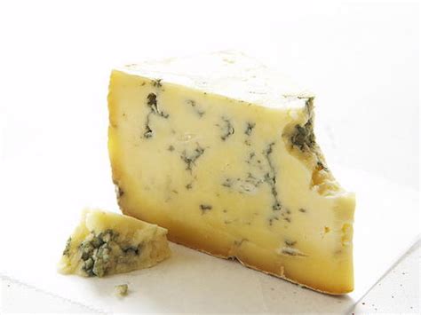 blue-cheese-and-walnut-mini-muffins-cookstrcom image