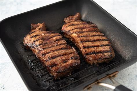 grilled-steak-with-beer-marinade-and-salsa-fresca image