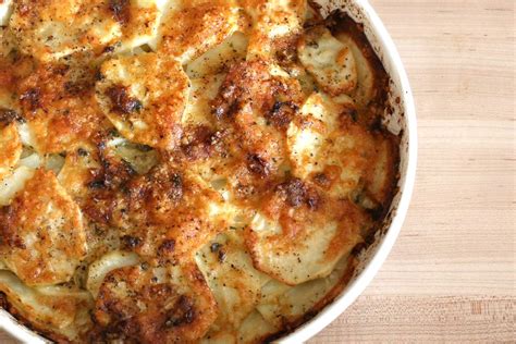 potato-bake-with-garlic-and-parmesan-cheese image