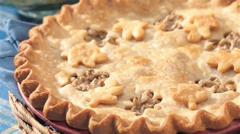 savory-beef-and-mushroom-pie-recipe-pillsburycom image