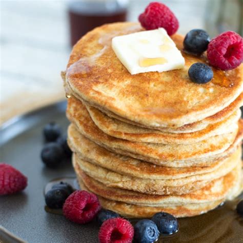 5-ingredient-cottage-cheese-pancakes-fashionable image