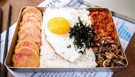 traditional-korean-lunch-box-old-school image