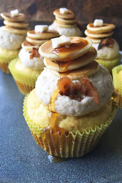 pancake-cupcakes-with-maple-frosting-and-bacon image