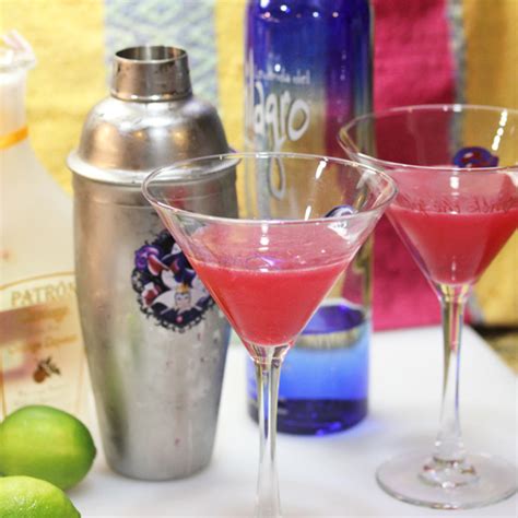 mexican-cosmopolitan-cocktails-fresh-food-in-a-flash image