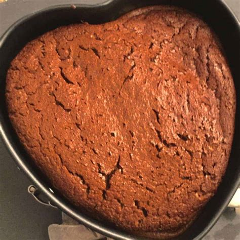 five-ingredient-keto-flourless-chocolate-brownies image