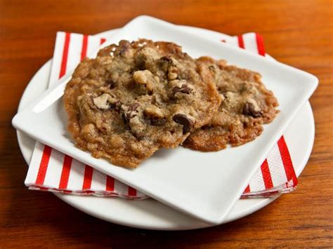 extra-crispy-chocolate-chip-cookies-recipes-cooking image