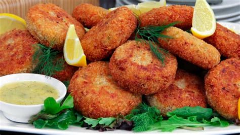crab-cakes-by-clive-steven-and-chris-cbcca image