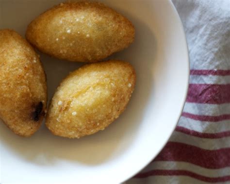 how-to-make-fried-kibbeh-from-iraq-middle-east-eye image