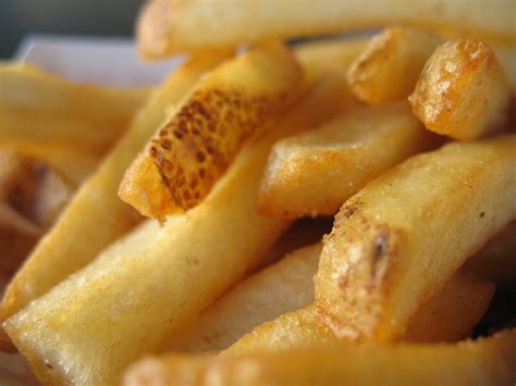 chips-or-crisps-fries-or-chips-kettle-chips-its-very image