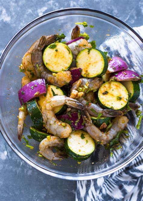 garlic-shrimp-and-veggie-foil-packs-gimme-delicious image