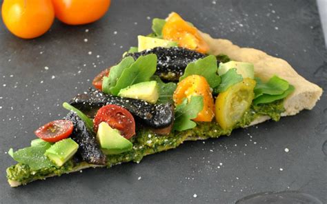 the-perfect-vegetable-pesto-pizza-vegan-one-green image