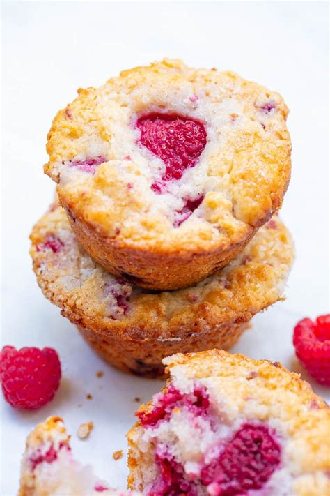 greek-yogurt-raspberry-muffins-averie-cooks image